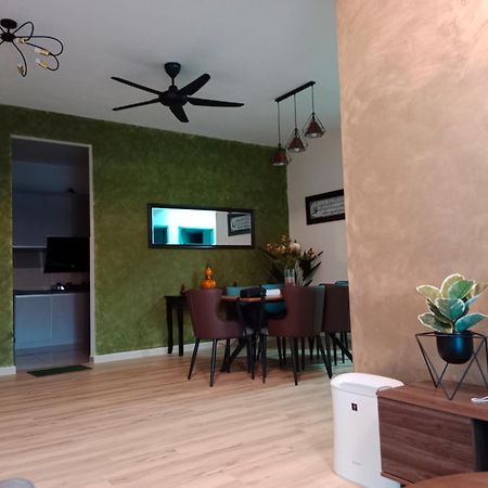 Muslim Homestay At Meru อิโปห์ ภายนอก รูปภาพ